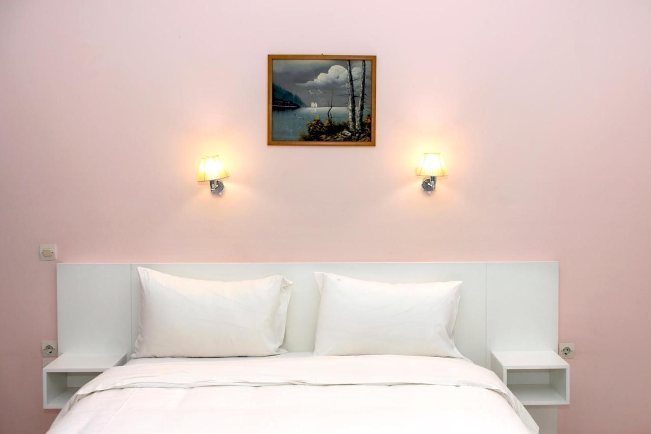 Revekka Rooms 基萨莫斯 外观 照片