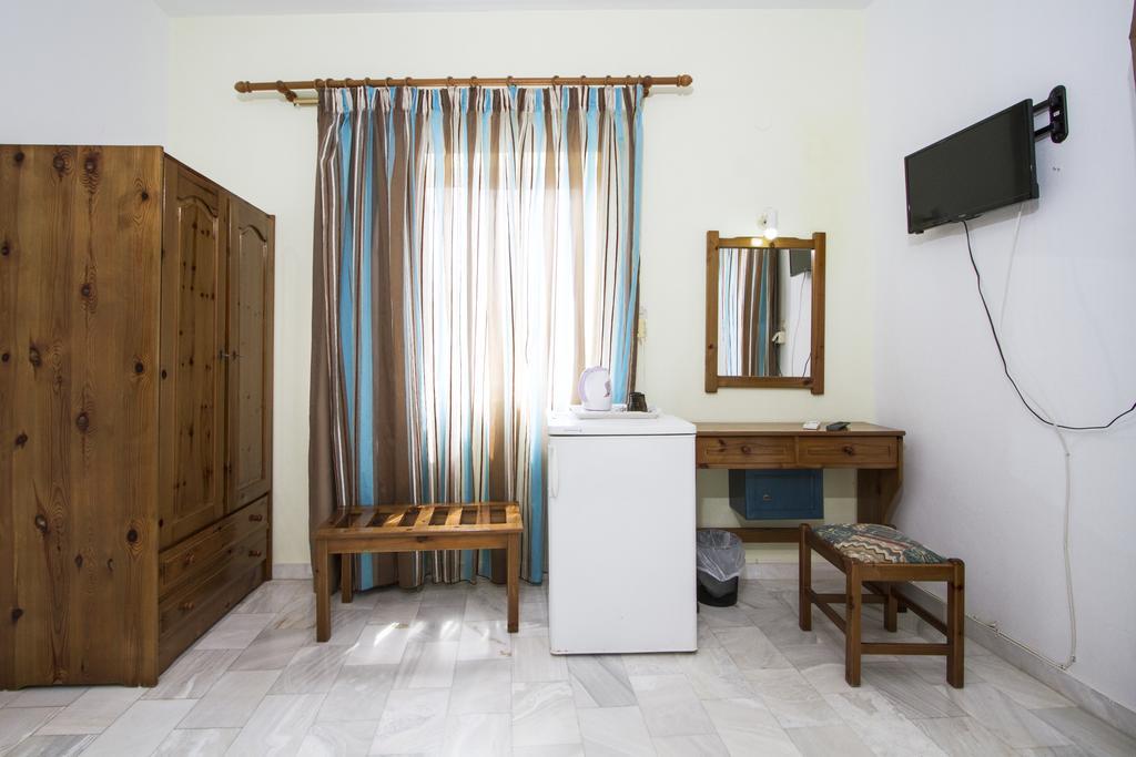 Revekka Rooms 基萨莫斯 外观 照片