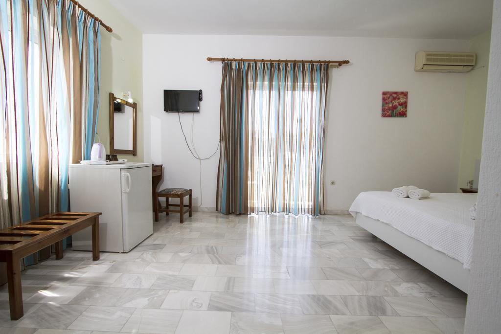 Revekka Rooms 基萨莫斯 外观 照片
