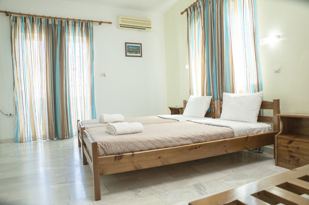Revekka Rooms 基萨莫斯 外观 照片