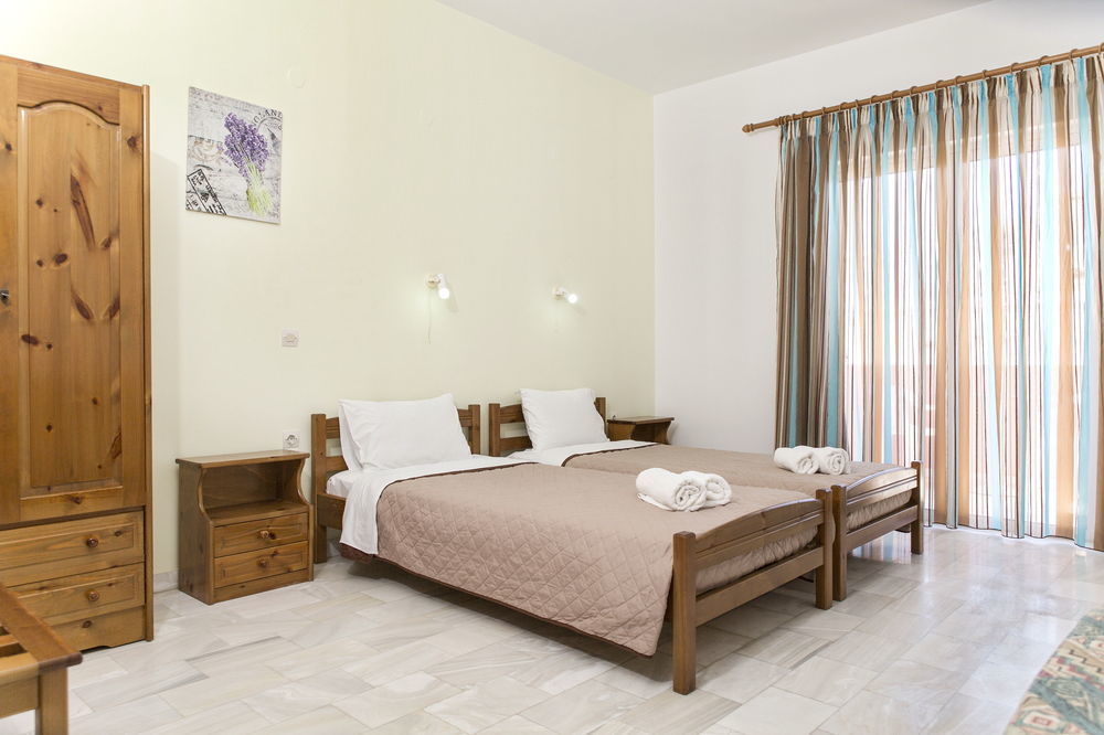 Revekka Rooms 基萨莫斯 外观 照片