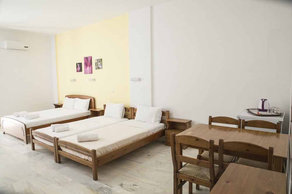 Revekka Rooms 基萨莫斯 外观 照片